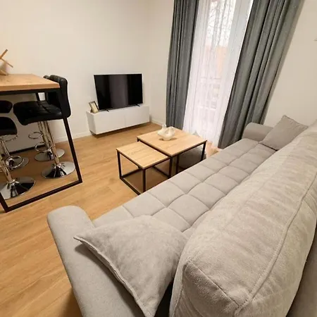 Maras Apartment *